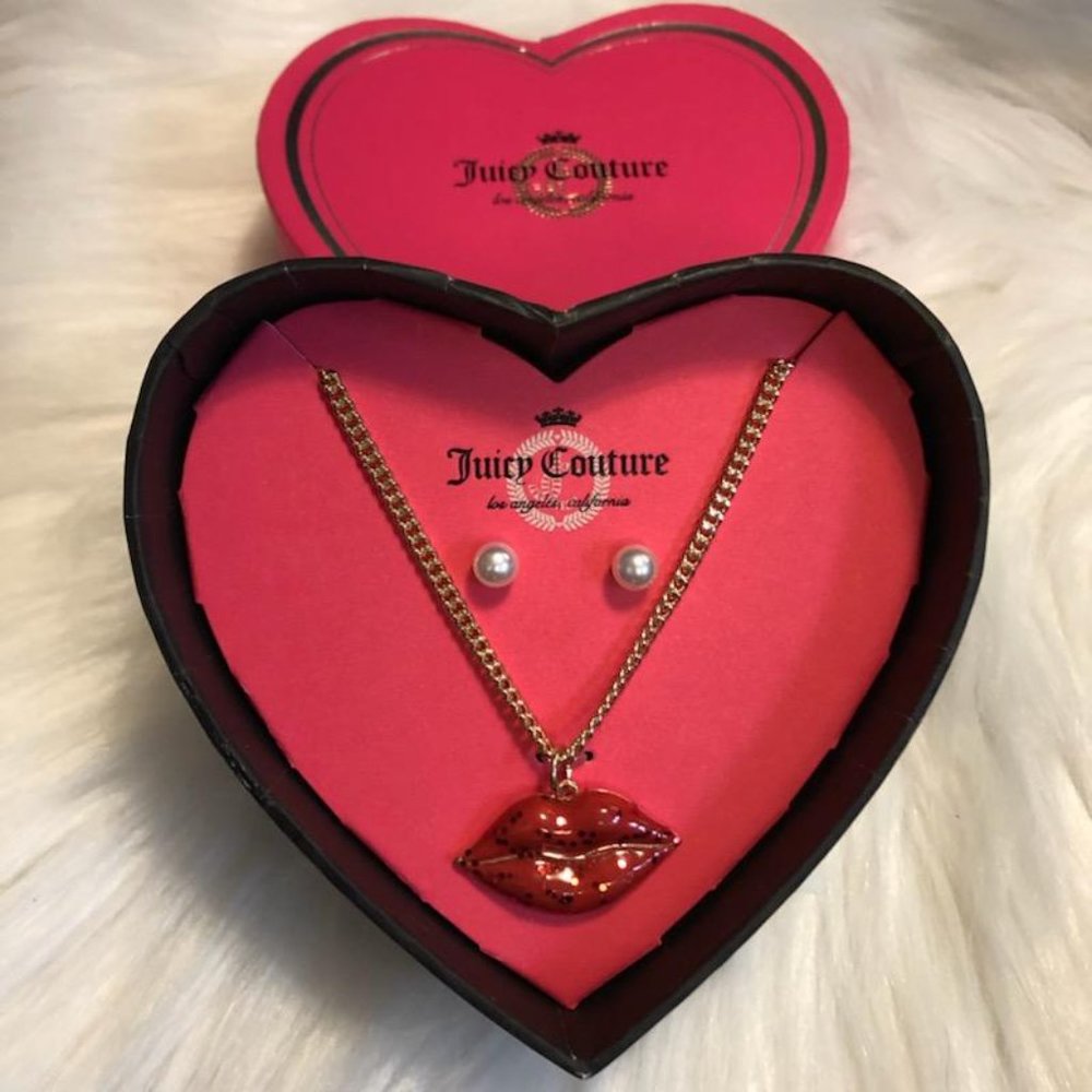Juicy Couture Necklace & Studs Gift Set